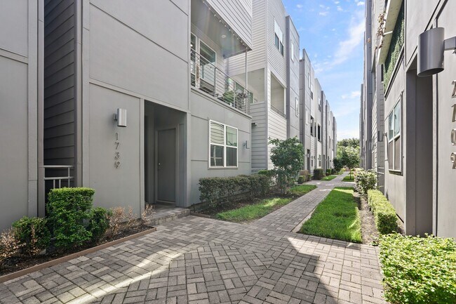Building Photo - 1739 Eado Point Ln