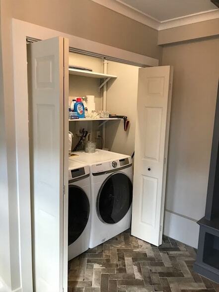 Building Photo - 40 Russell St