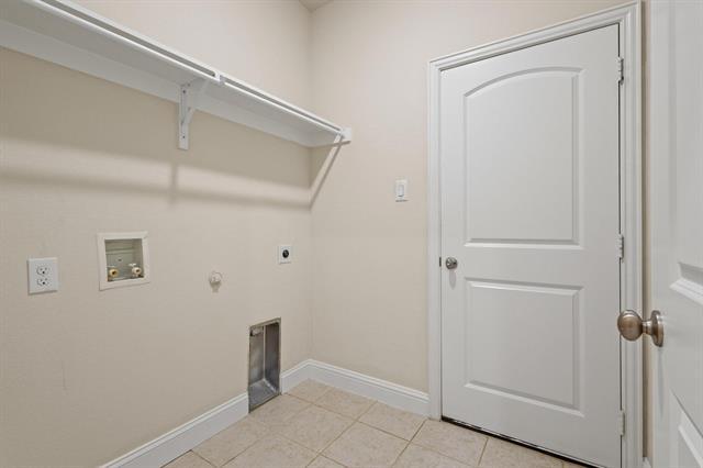 Building Photo - 7822 Cottonwood Dr