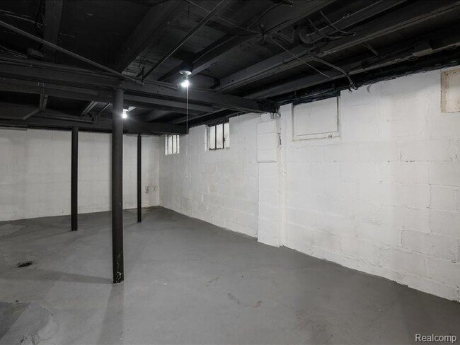 Building Photo - 4957 Ashley St