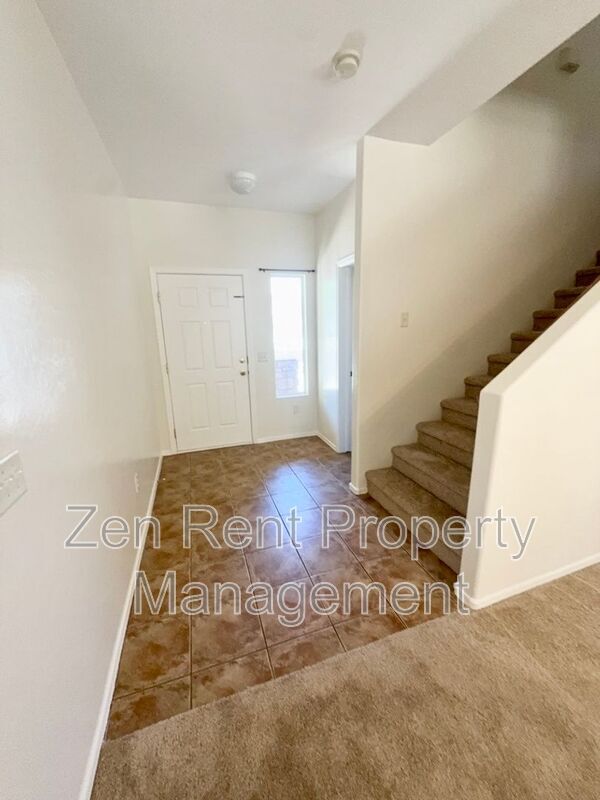 Building Photo - 4237 E Windsor Dr