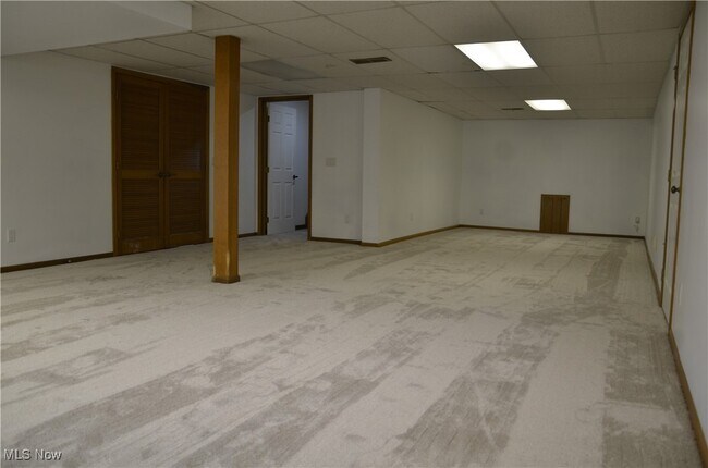 Building Photo - 5751 SOM Center Road