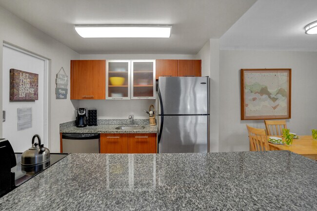 Building Photo - 3212 NE 9th St