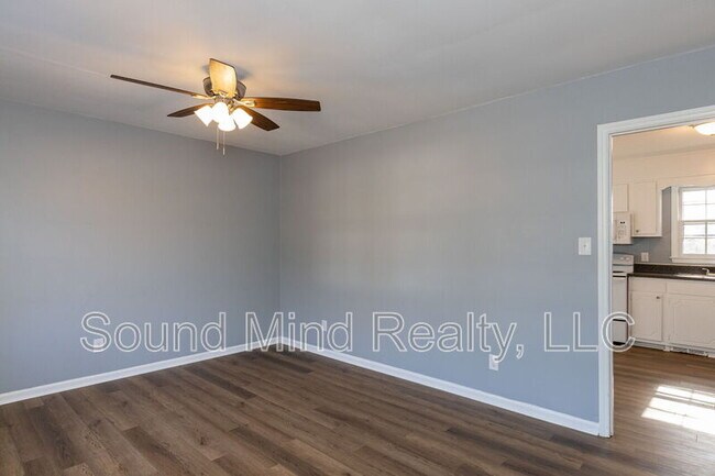 Building Photo - 303 W Horton St