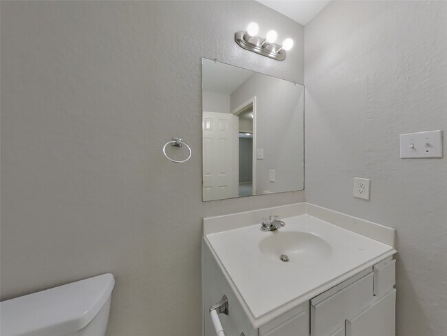 Building Photo - 11010 Vanilla Ridge Ct