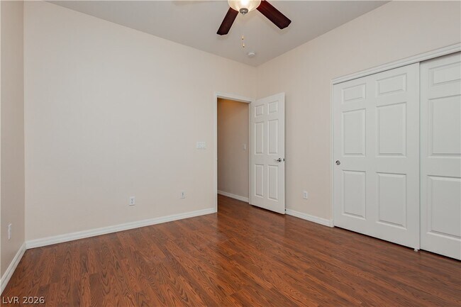 Building Photo - 11220 Robin Park Ave