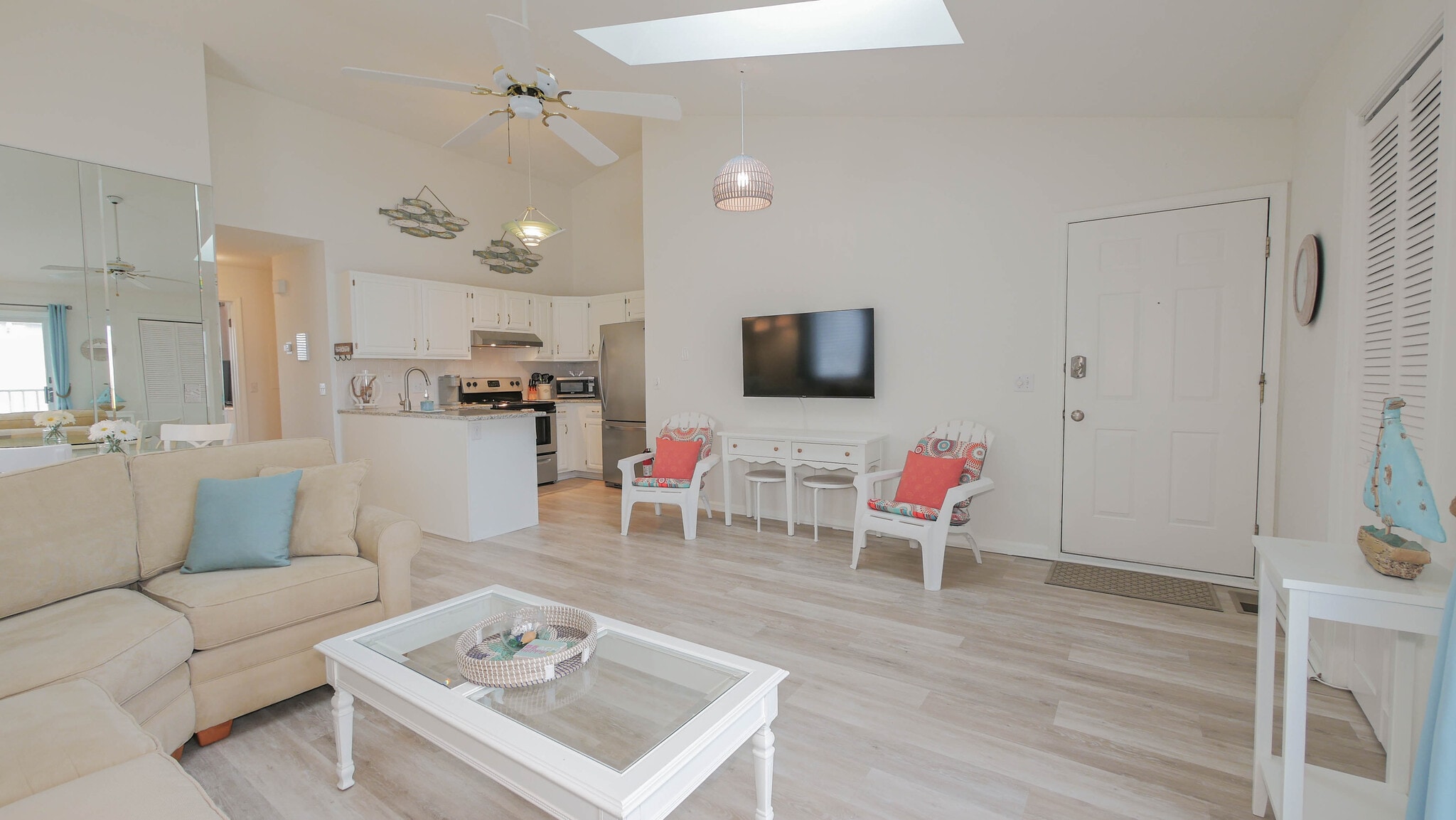 Building Photo - 16 N Monroe Ave