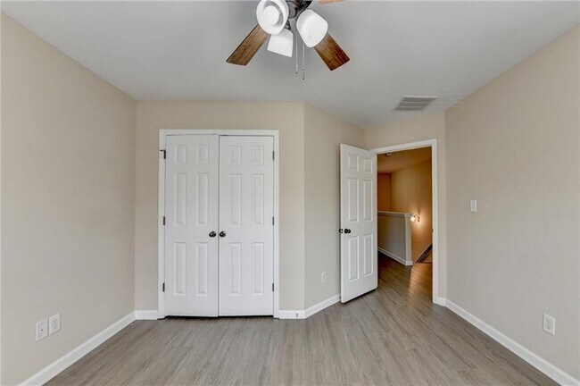 Building Photo - 4406 Village Field Place