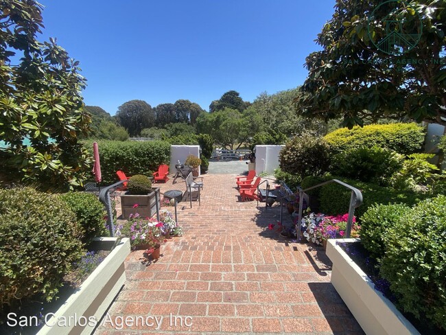 Building Photo - 5 br, 5 bath House - 1457 Cypress Drive