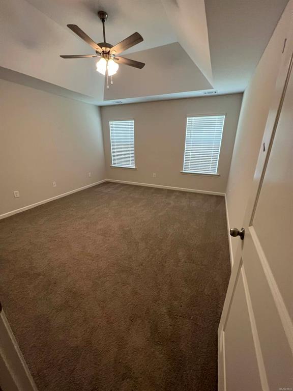 Building Photo - 750 Park Ln