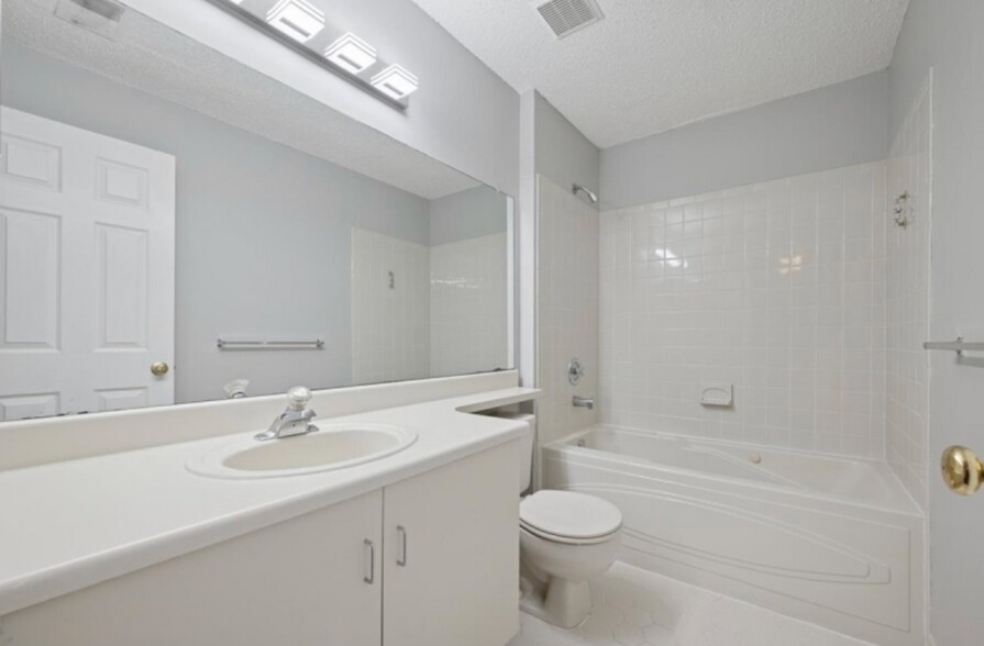 Building Photo - 3607 Riddle Ct