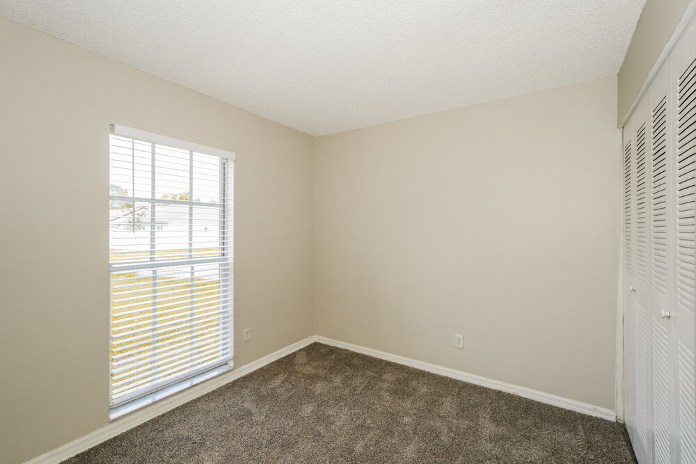 Building Photo - 1670 Palm Leaf Dr