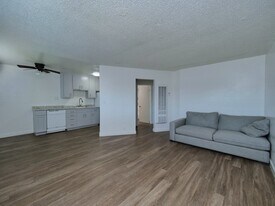 Building Photo - Orange Grove Apartments