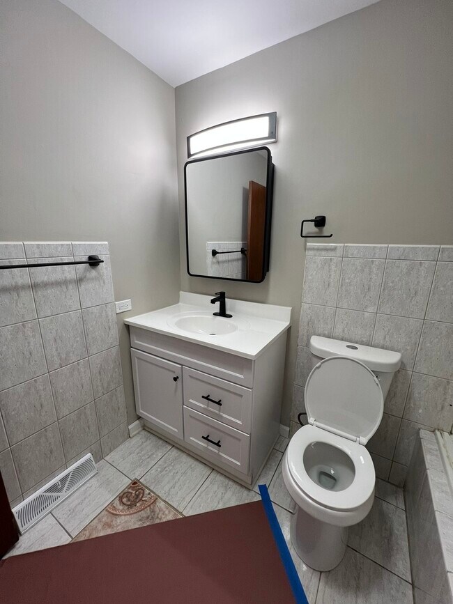 Building Photo - 530 N Arizona Ave