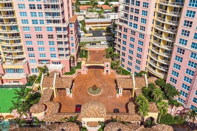 Building Photo - 2110 N Ocean Blvd