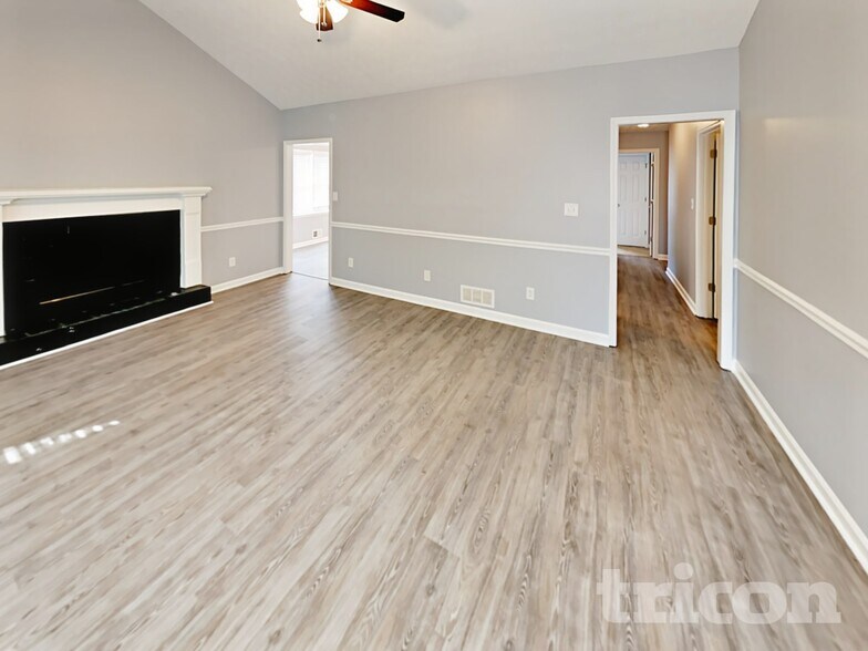 Building Photo - 100 Beaverdam Ct