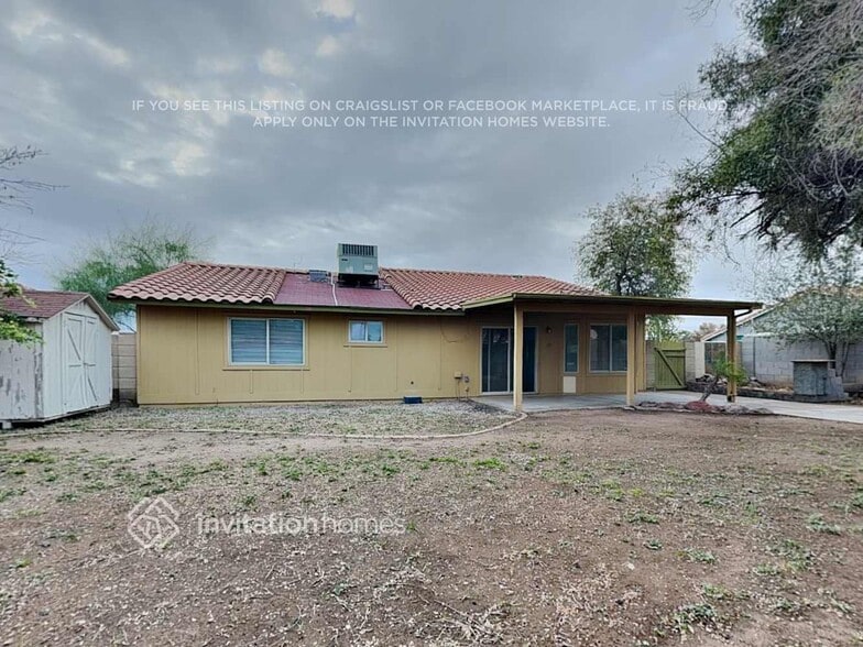 Building Photo - 2218 W Knox Rd