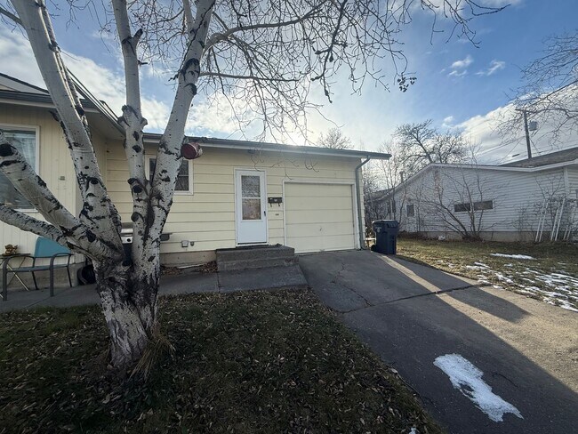 Building Photo - 2 Bed 1 Bath in Bozeman