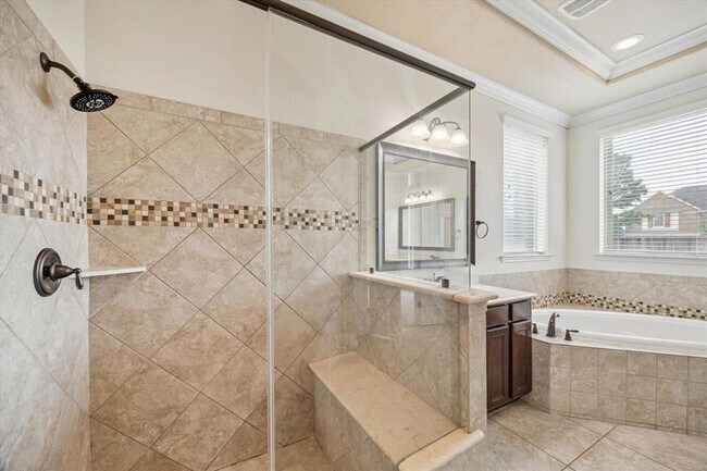 Building Photo - 27 Tioga Pl