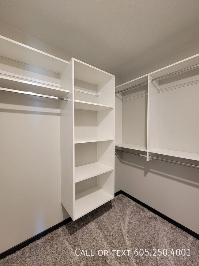Building Photo - Brand New 3 Bd 2 Bath Townhouse with 3-sta...