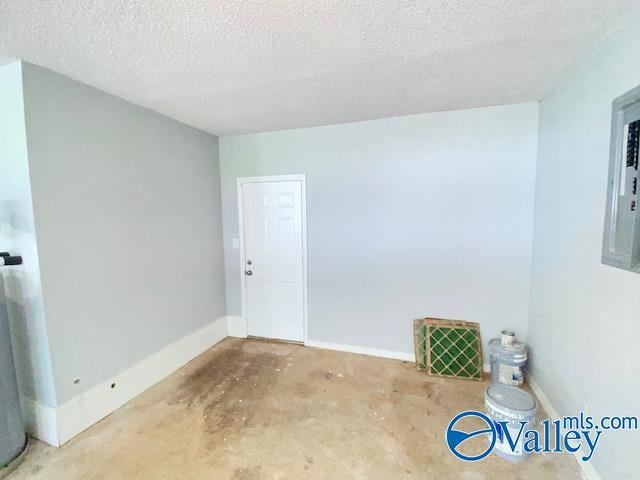 Building Photo - 826 Crestview Dr
