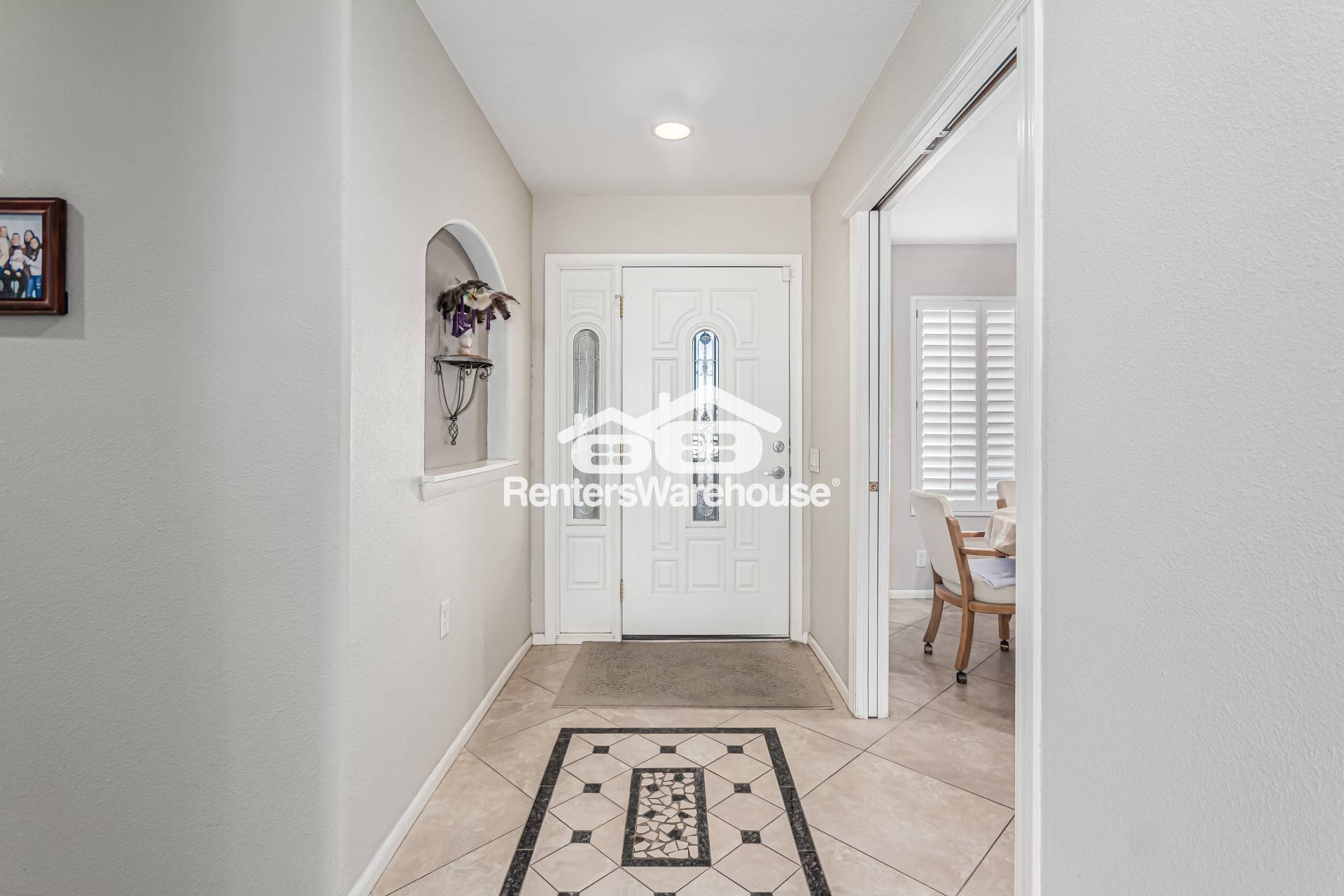 Building Photo - 16030 N Nicklaus Ln