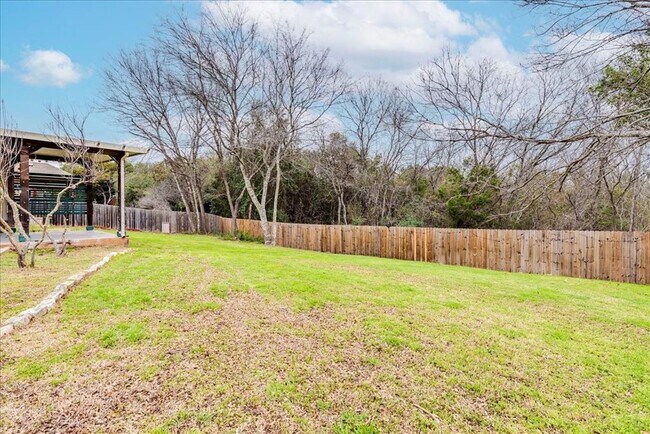 Building Photo - 7805 Huddleston Ln