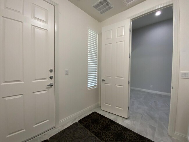 Building Photo - 799 Flowing Meadow Dr