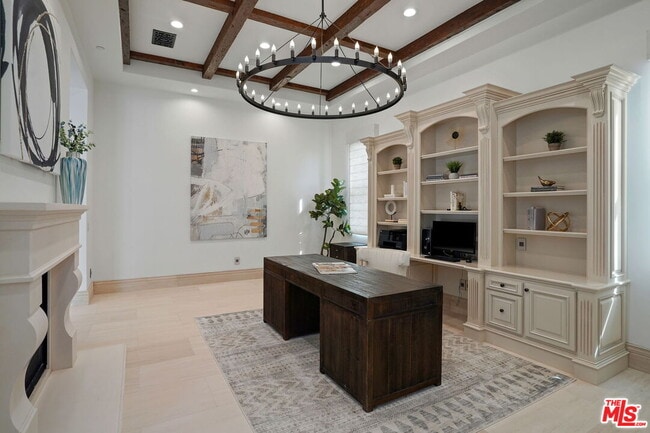 Building Photo - 20101 SW Cypress St