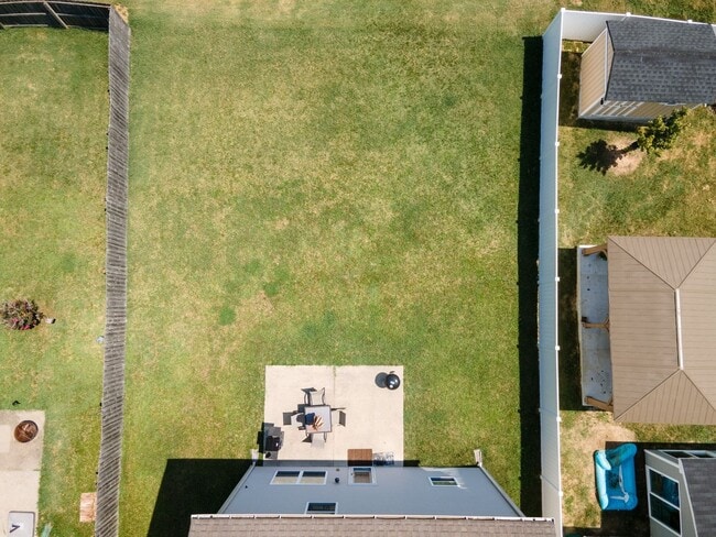 Building Photo - **WELL MAINTAINED, 2016-BUILT HOME IN DESI...