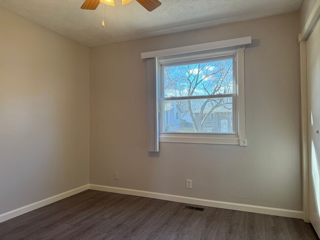 Building Photo - Move-In Ready 3-Bedroom Home in Prime La Vista Location!