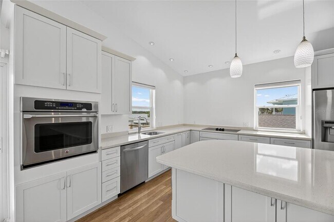 Building Photo - 775 182nd Ave E