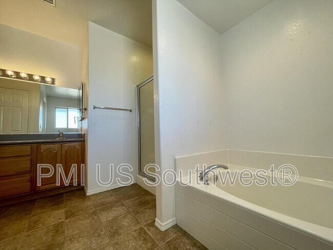 Building Photo - 2067 Jamie Rd