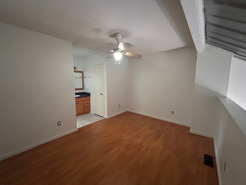 Building Photo - 3446 Willowrun Dr