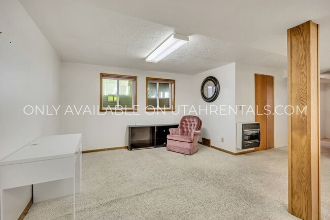 Building Photo - 485 E 1150 N