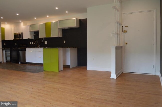 Building Photo - 10026 Fair Wds Dr