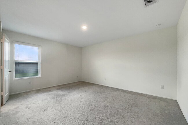 Building Photo - 16418 Monte Sinai Dr