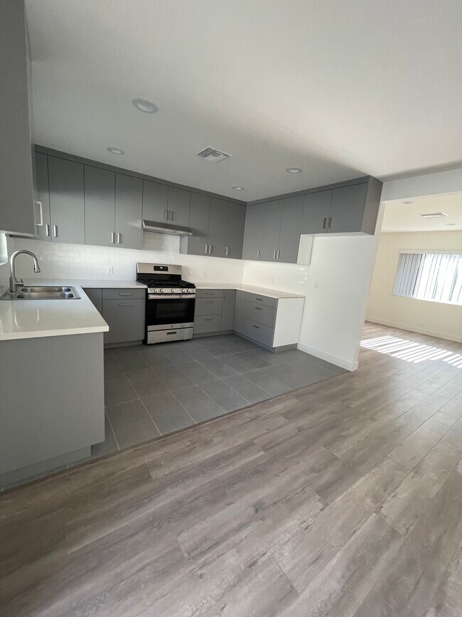 Kitchen - 4530 Orin Ave