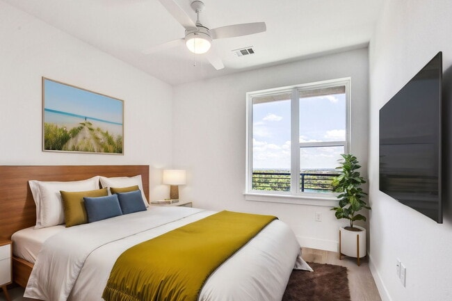 Building Photo - 1701 Simond Ave Ave