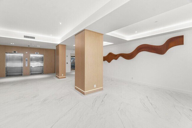 Building Photo - 4201 N Ocean Blvd