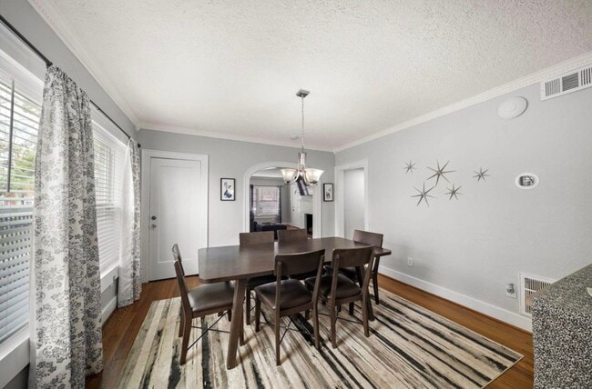 Building Photo - 1633 Castle Ct