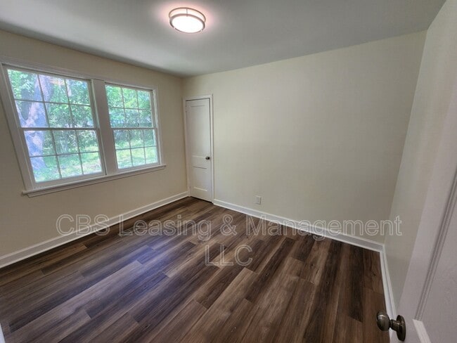 Building Photo - 4207 17th Ave