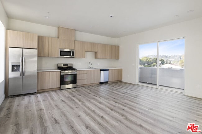 Building Photo - 3210 Verdugo Rd