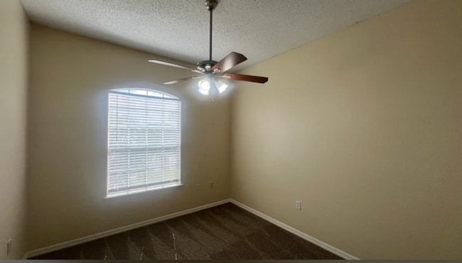 Building Photo - 581 Herring Gull Ct