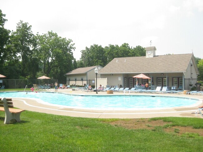 Penn's Farm Swiming Pool - 116 Brandywine Dr