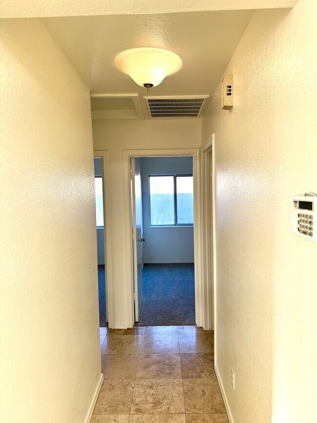 Building Photo - Adorable single story, corner lot home wit...