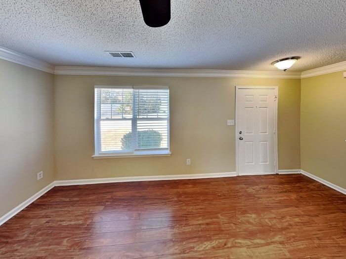 Building Photo - 1216 Bicycle Ct