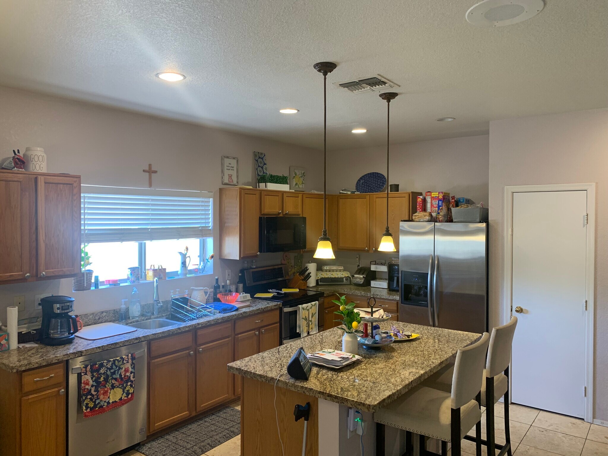 Building Photo - 3864 S Emery