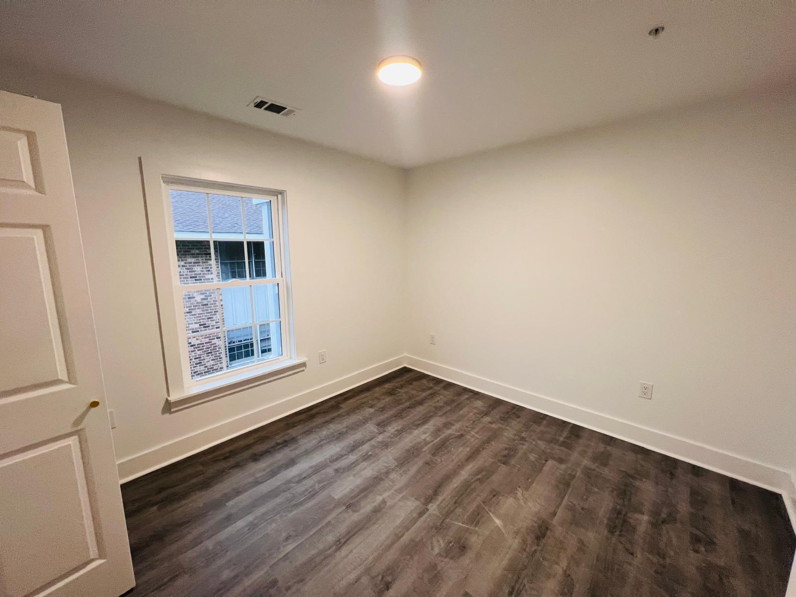 Building Photo - 7111 Porcher Dr