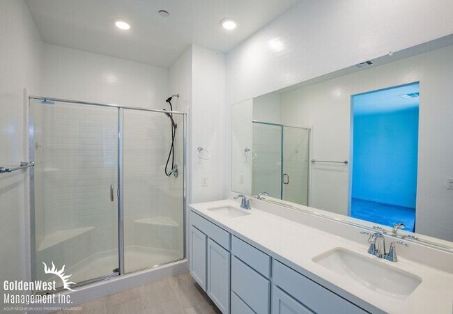 Building Photo - Modern 3Bdm 2.5Ba Home Home in Skye Canyon with Premium Community Amenities